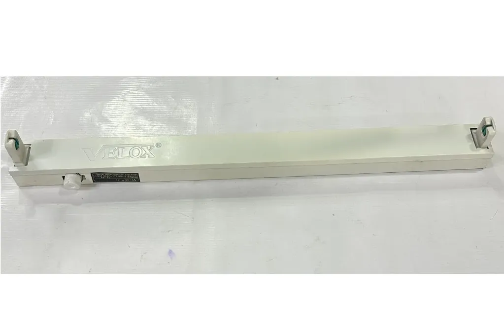 [5539] Fluorescent Tube Fixture Velox 2ft x 20w